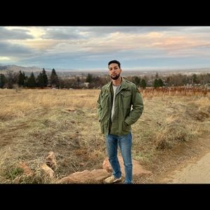 Meet your Posher, Brian